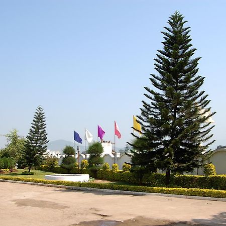 Hotel Sai International Rayagada ภายนอก รูปภาพ