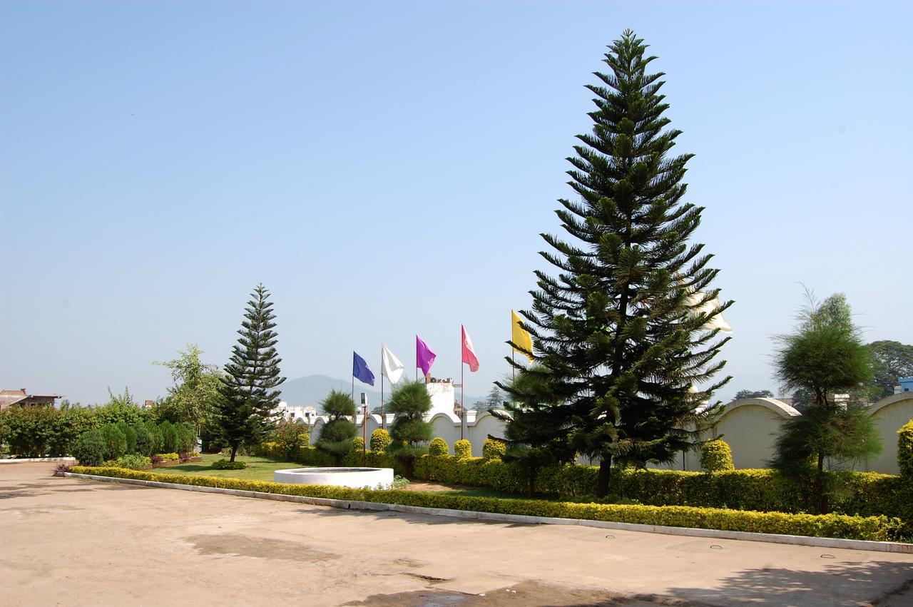 Hotel Sai International Rayagada ภายนอก รูปภาพ