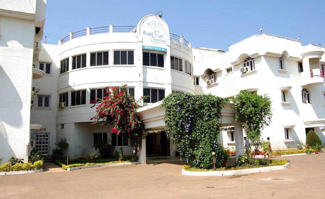 Hotel Sai International Rayagada ภายนอก รูปภาพ