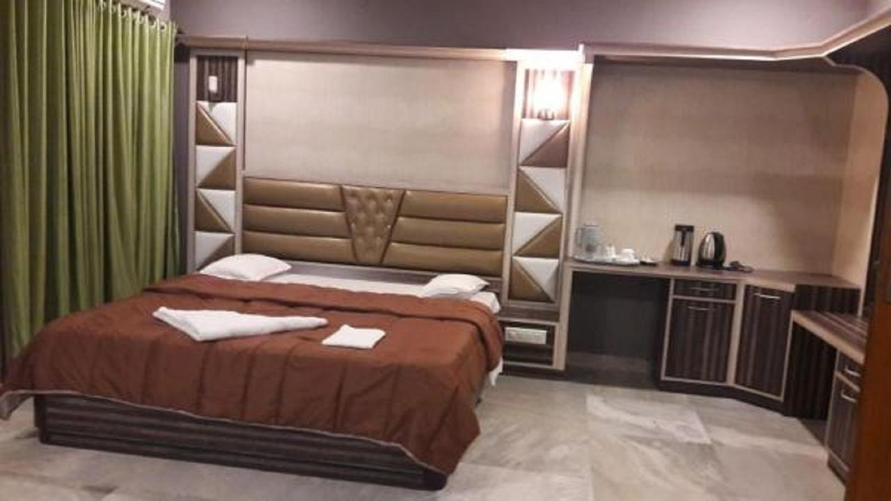 Hotel Sai International Rayagada ภายนอก รูปภาพ